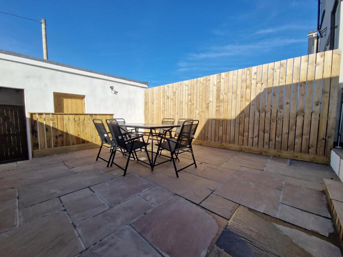 3 Bedroom Stylish Home Merthyr Merthyr Tydfil Exteriör bild