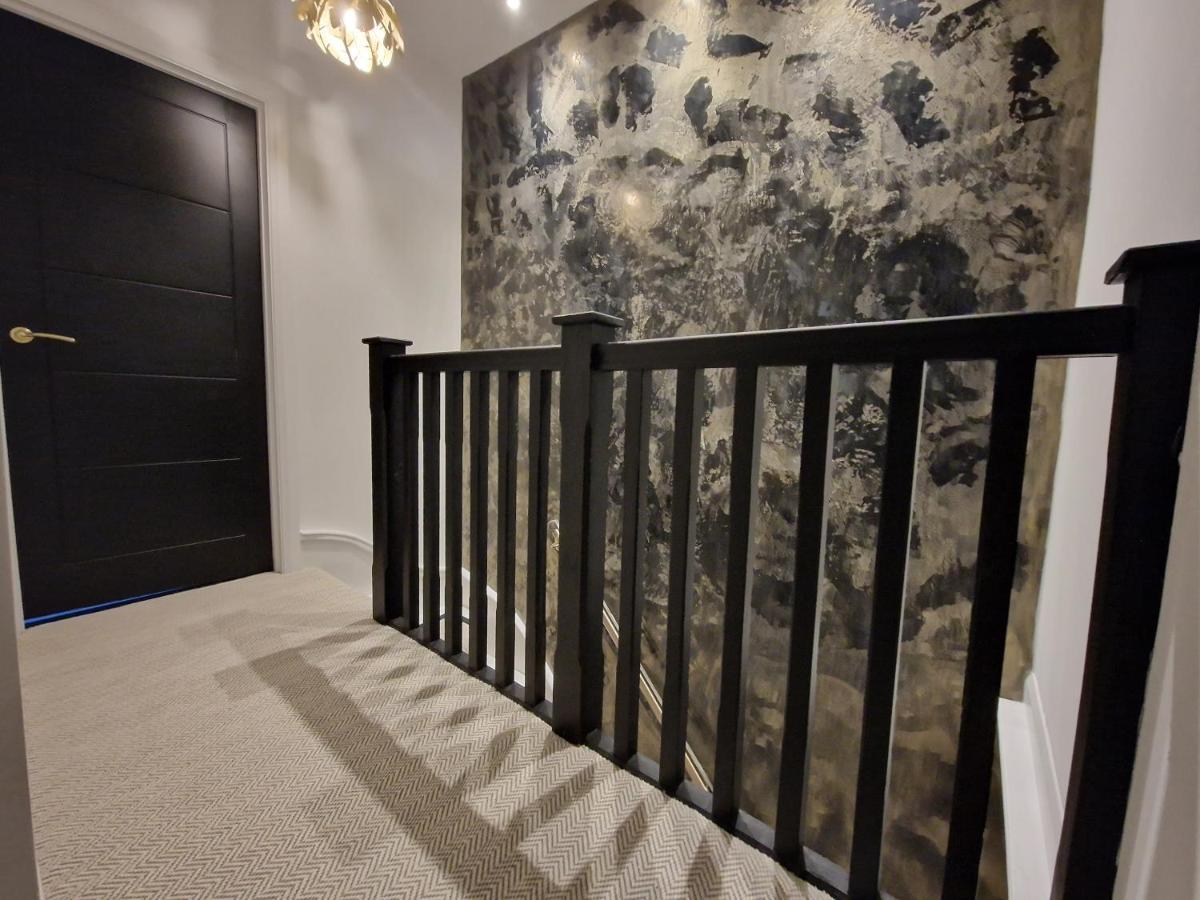 3 Bedroom Stylish Home Merthyr Merthyr Tydfil Exteriör bild